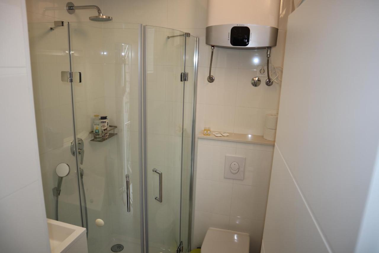 Apartments Iva Und Franka Омиш Экстерьер фото