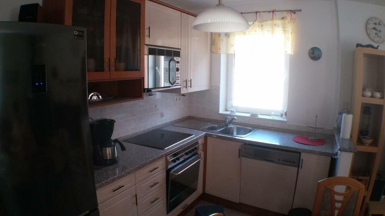 Apartments Iva Und Franka Омиш Экстерьер фото
